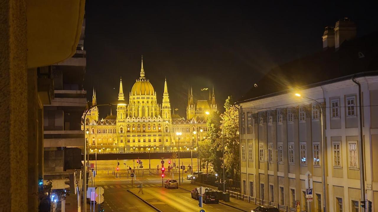 Lovely Boutique With Parliament View Apartment Budapest