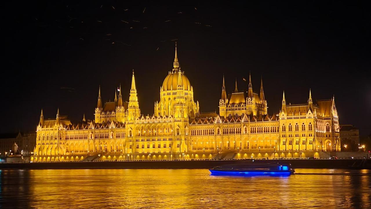 Apartment Lovely Boutique With Parliament View Budapest