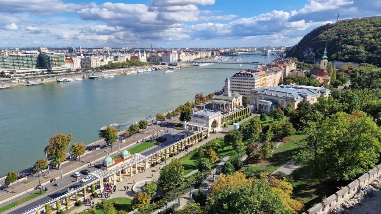 Lovely Boutique With Parliament View Budapest